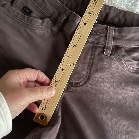 Kuhl size 2 short brown slight flare pants - Picture 5 of 9